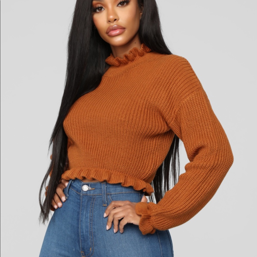 Fashion Nova all to myself cropped sweater! Sz M